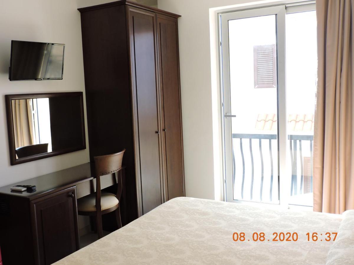 B&B Aquila Reale Portopalo Di Capo Passero 外观 照片