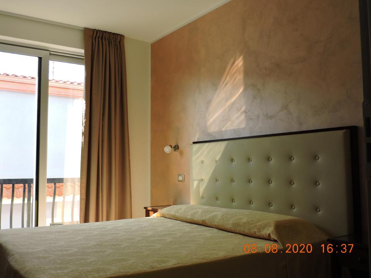 B&B Aquila Reale Portopalo Di Capo Passero 外观 照片